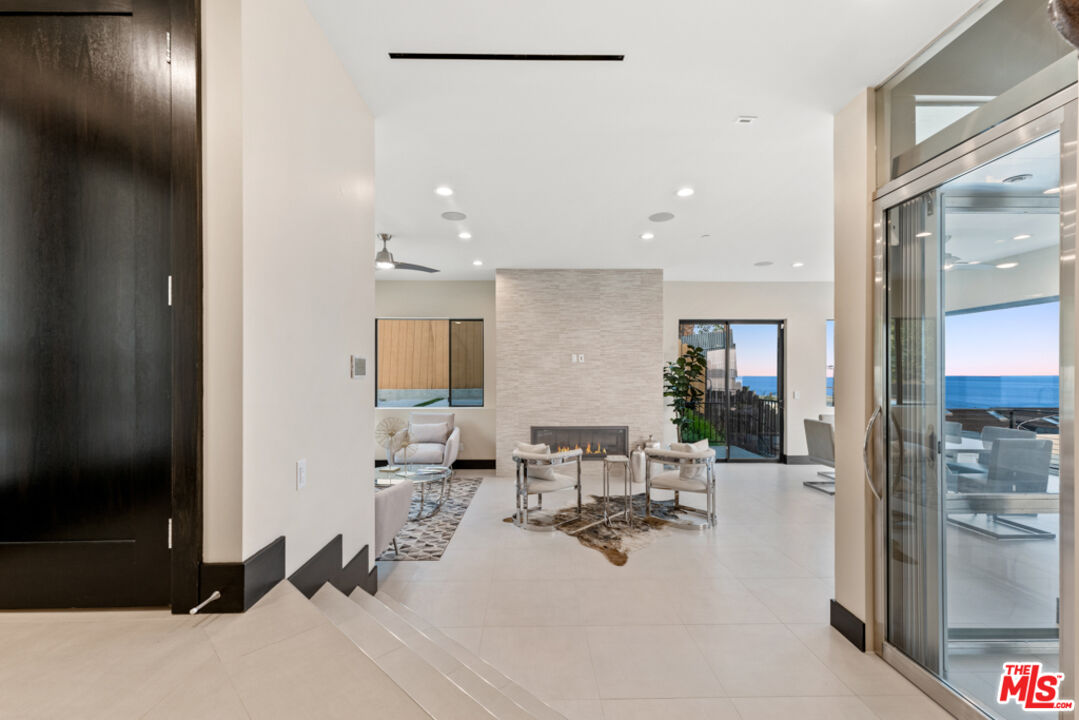 25411 Malibu Rd