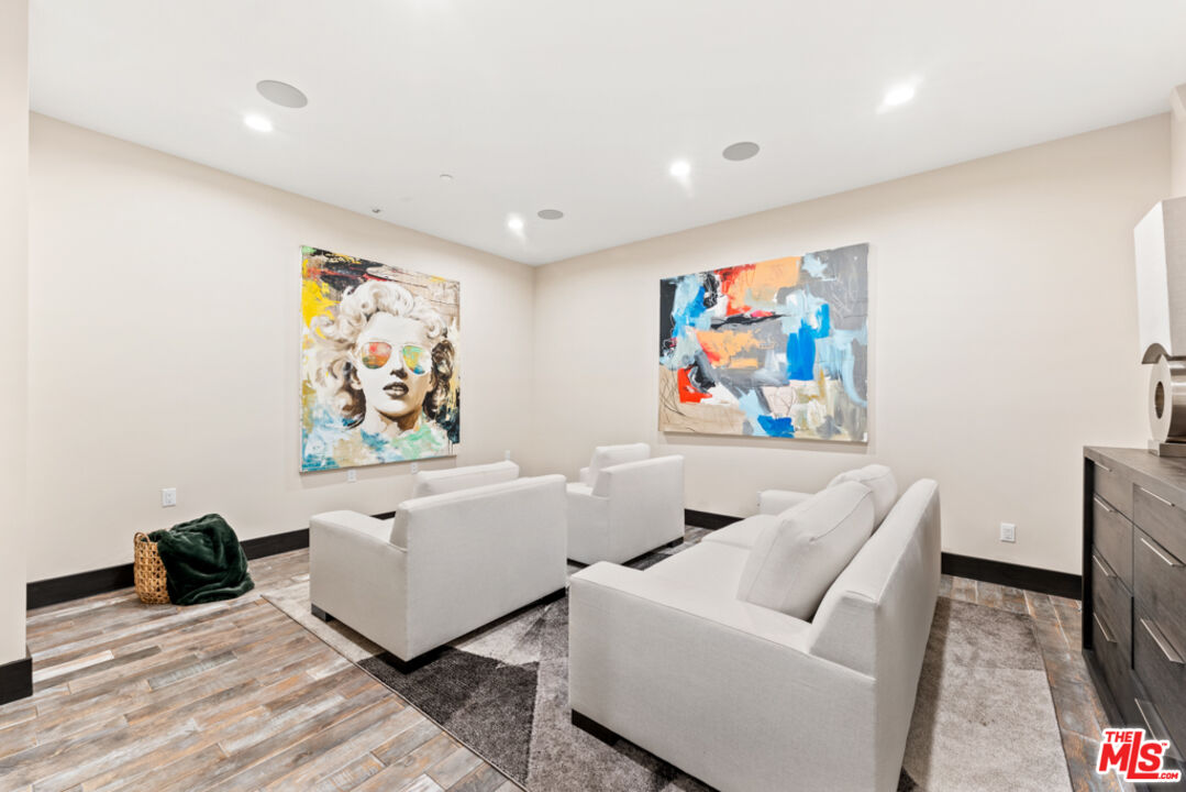 25411 Malibu Rd