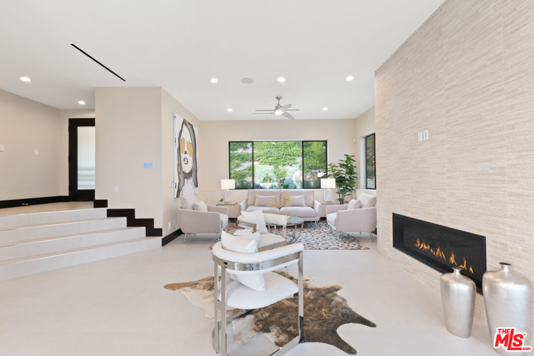 25411 Malibu Rd