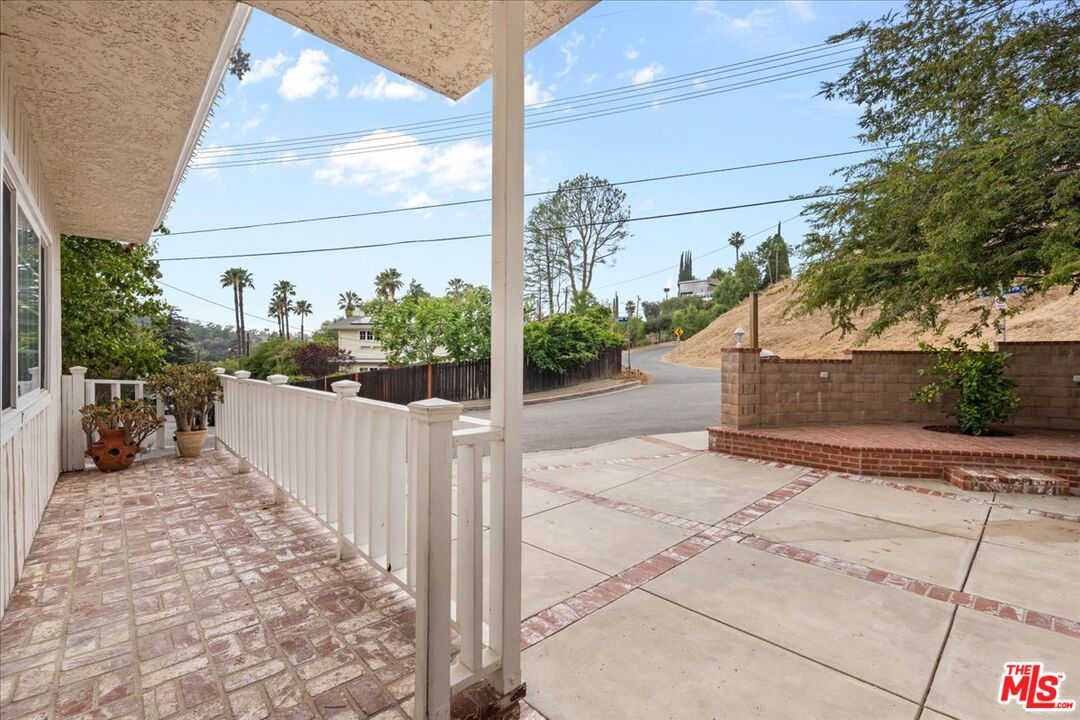4635 Esparto St