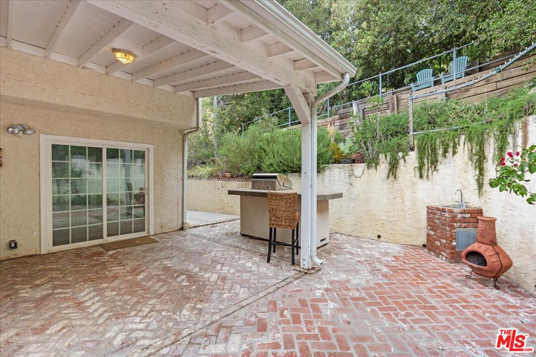 4635 Esparto St