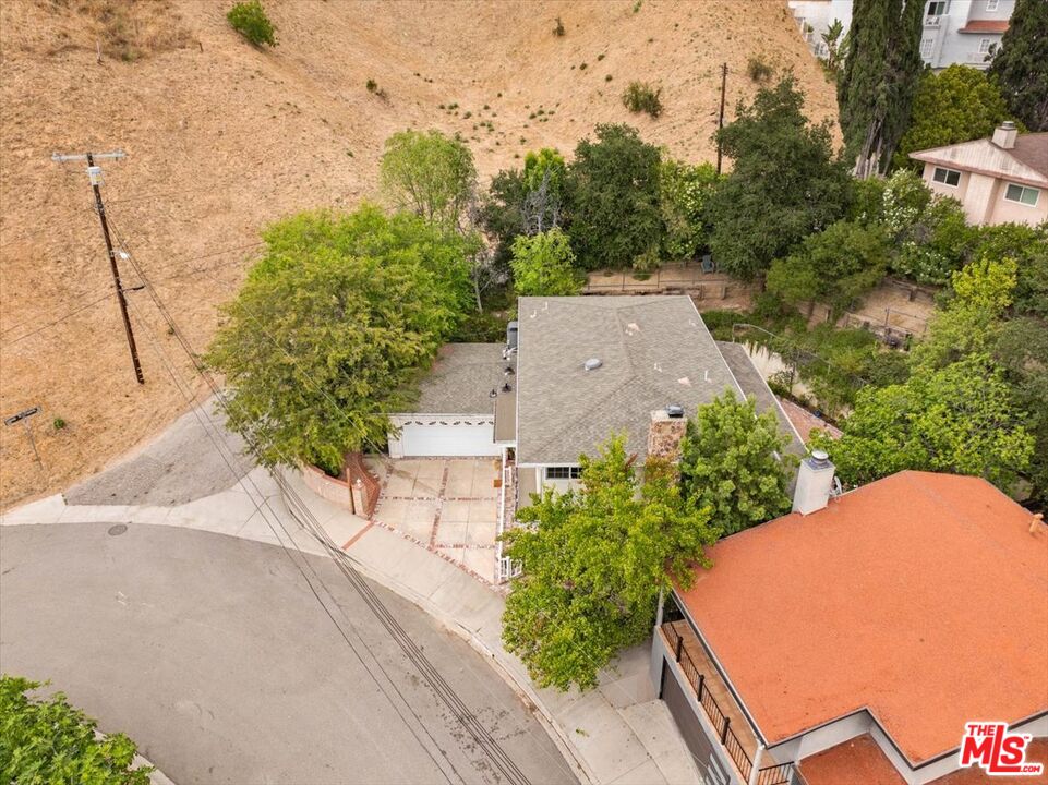 4635 Esparto St