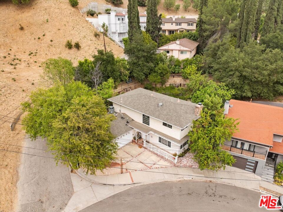 4635 Esparto St