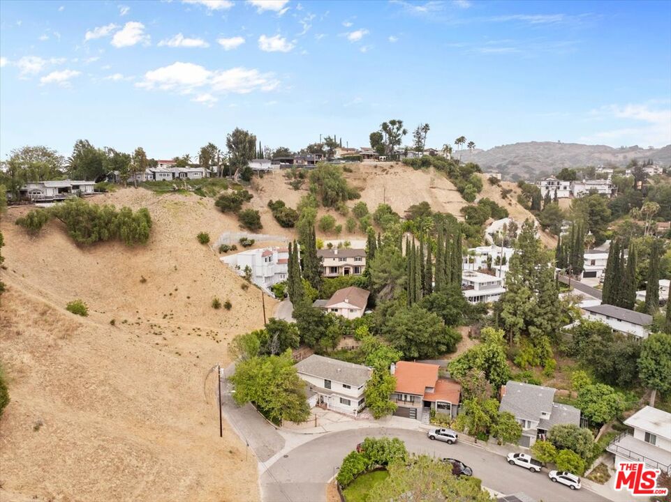 4635 Esparto St