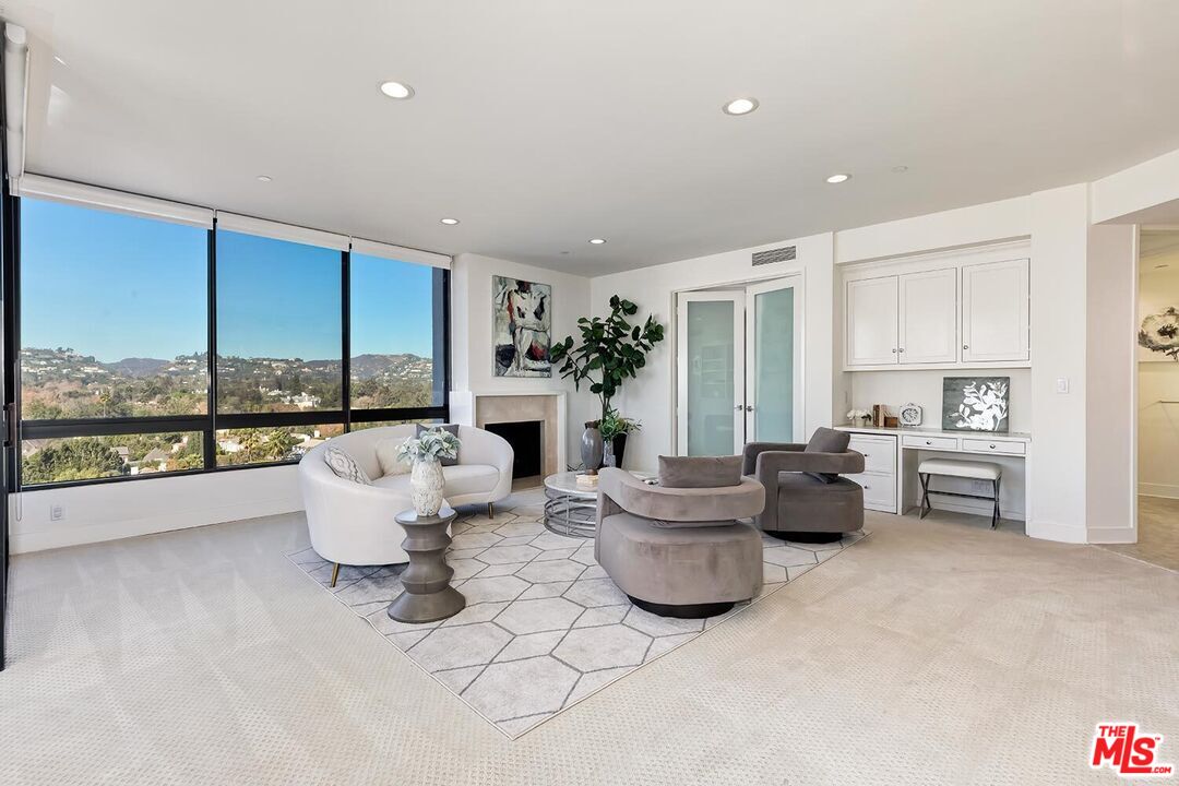 Exceptional Corner Residence at The Diplomat