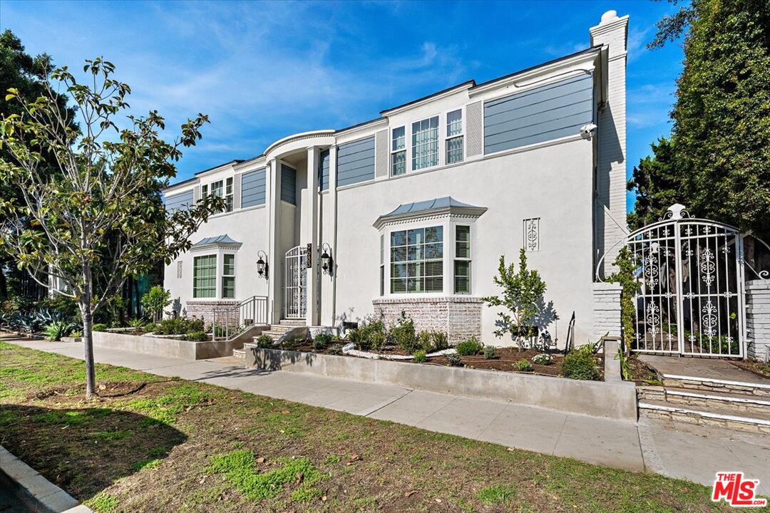 9683 W Olympic Blvd