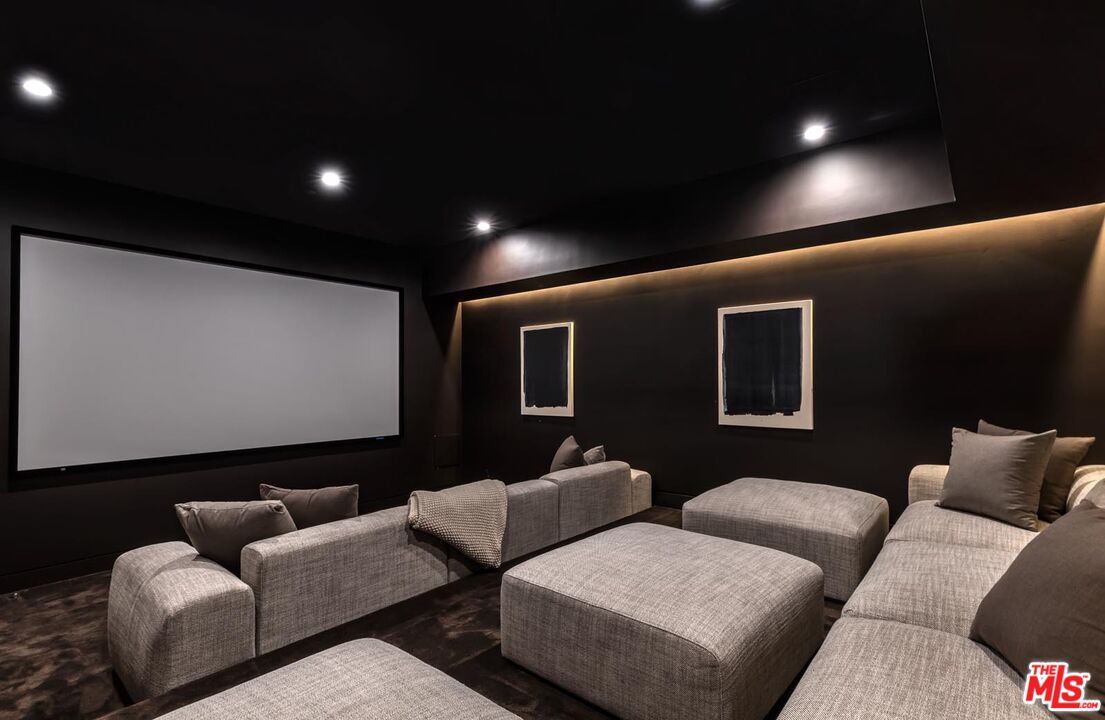 a brand new warm contemporary