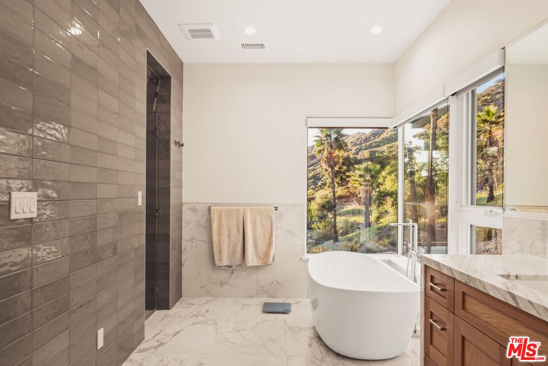 A rare Malibu sanctuary