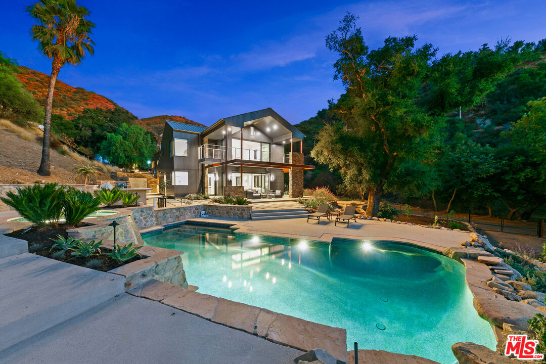 A rare Malibu sanctuary