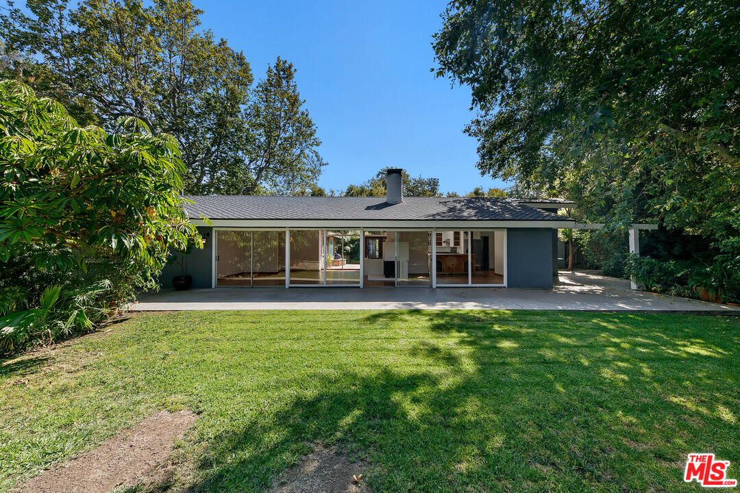 6328 Frondosa Dr