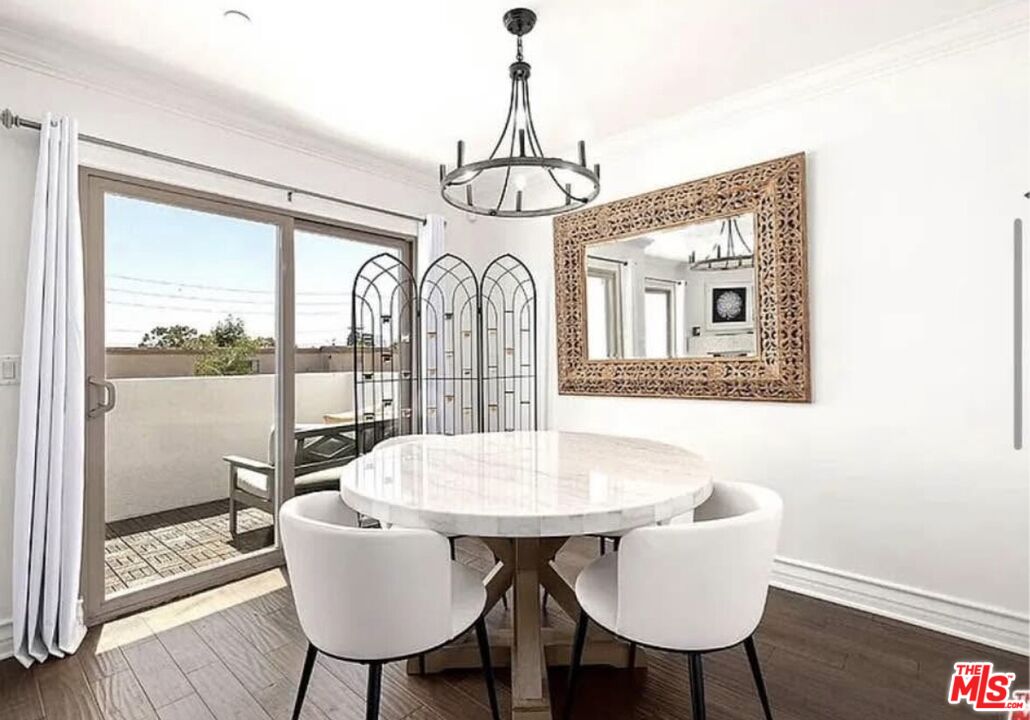 1621 Barry Ave Unit: PH3