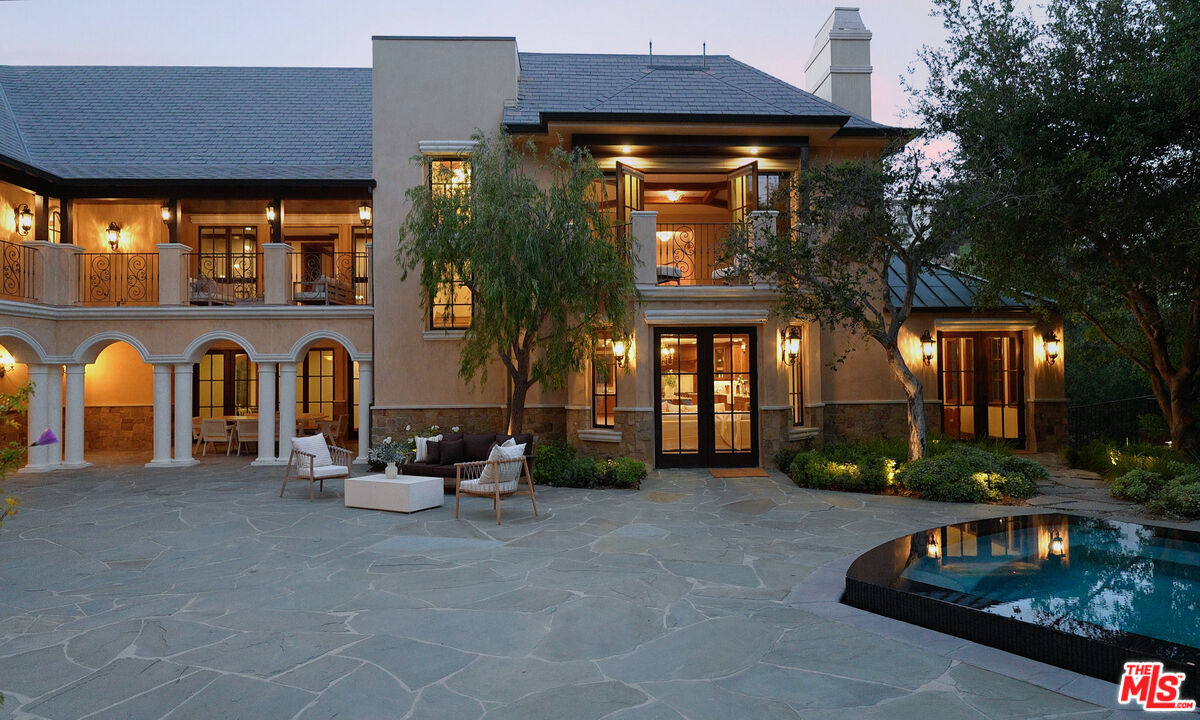 Villa Oeste