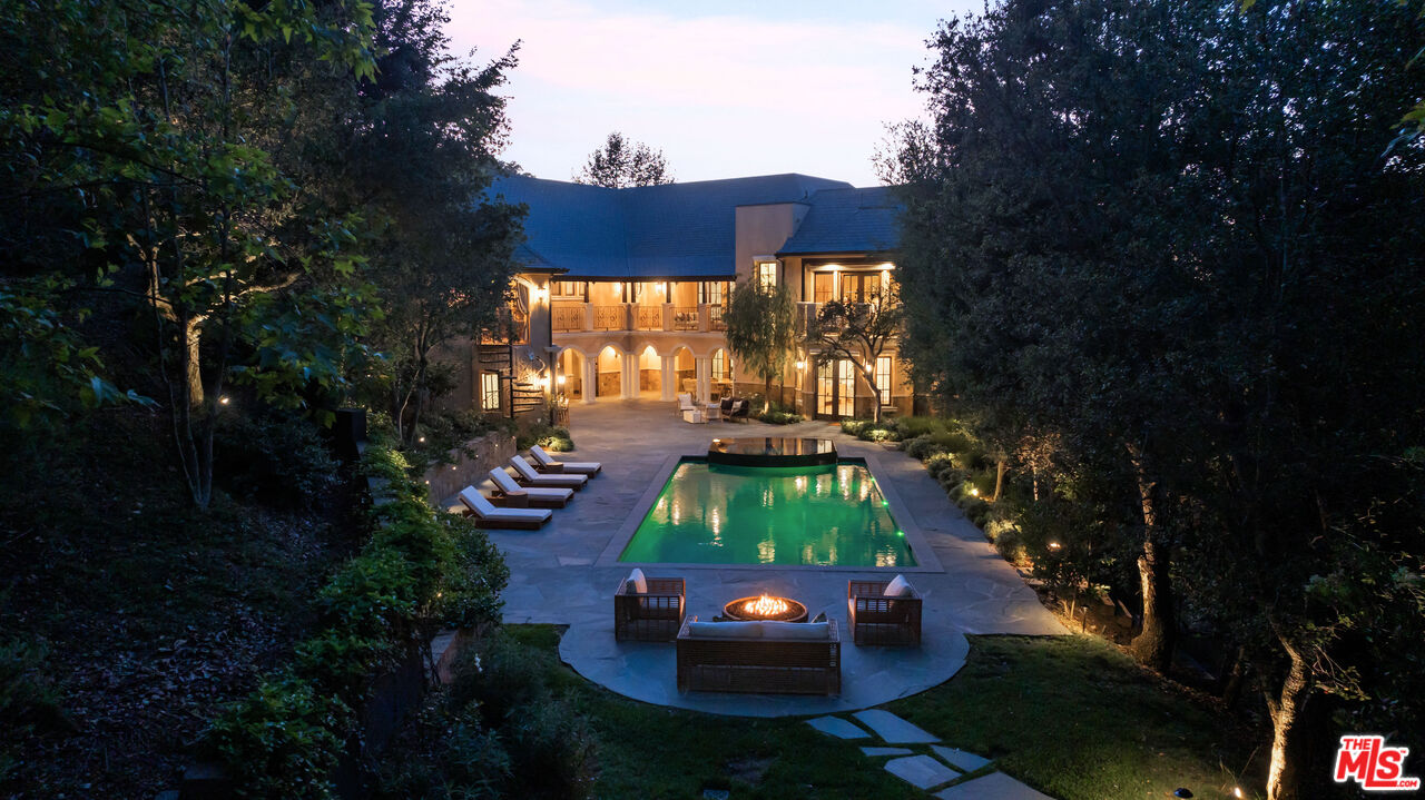 Villa Oeste