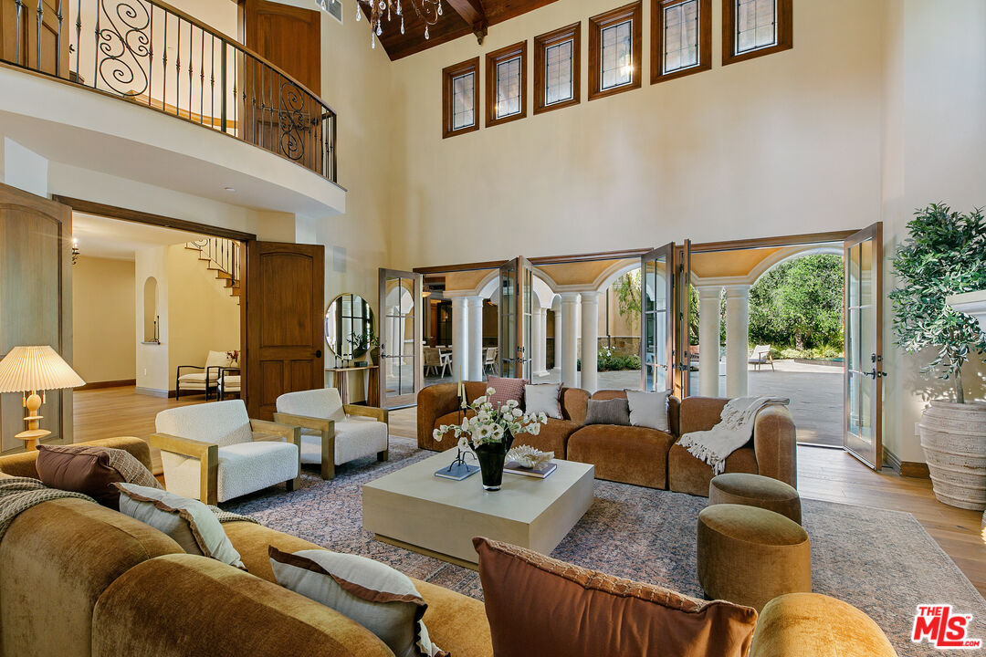 Villa Oeste