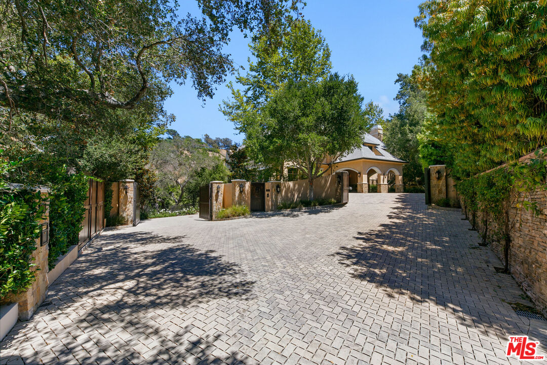 Villa Oeste