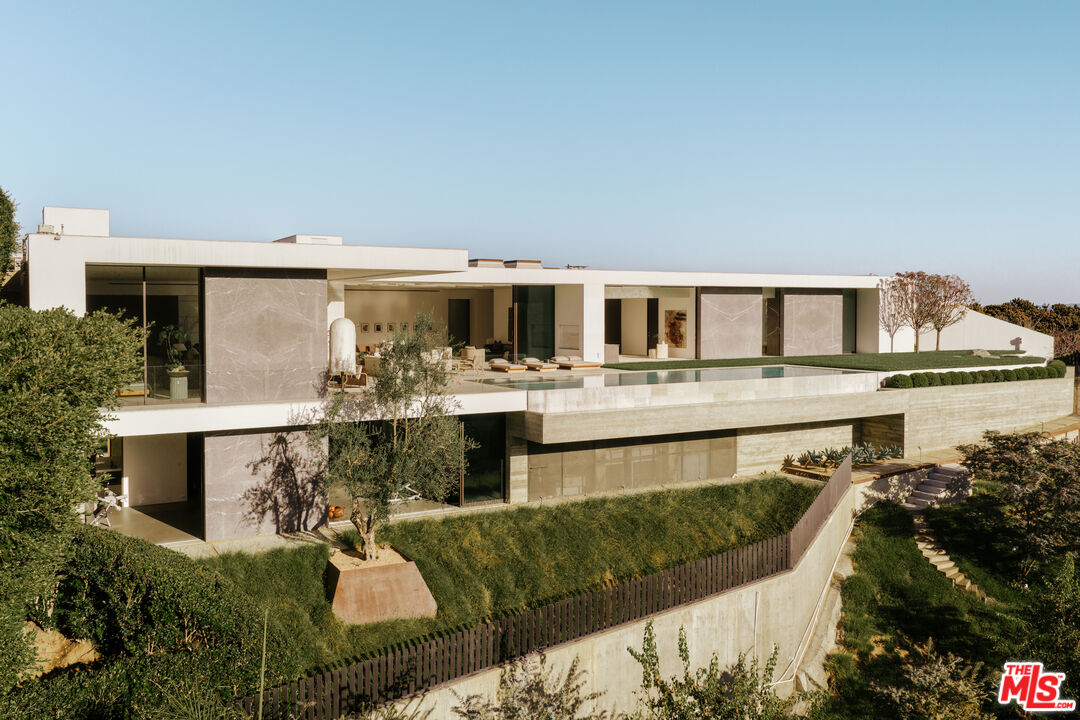 A striking architectural statement