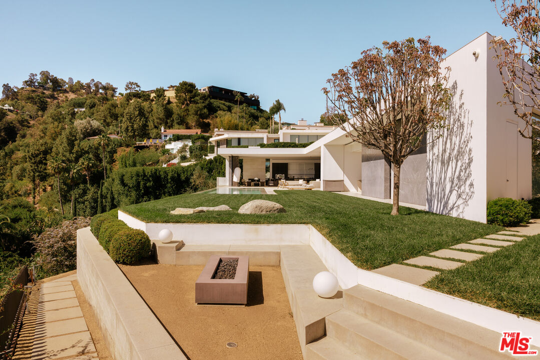 A striking architectural statement