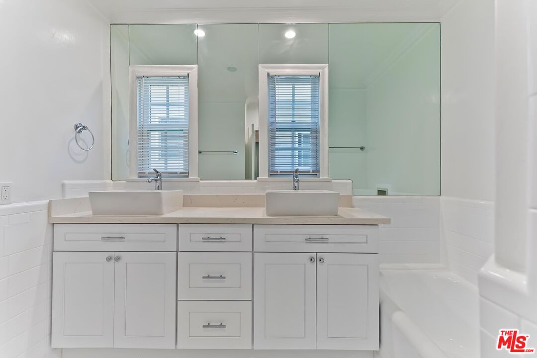 9342 W Olympic Blvd Unit: 9344