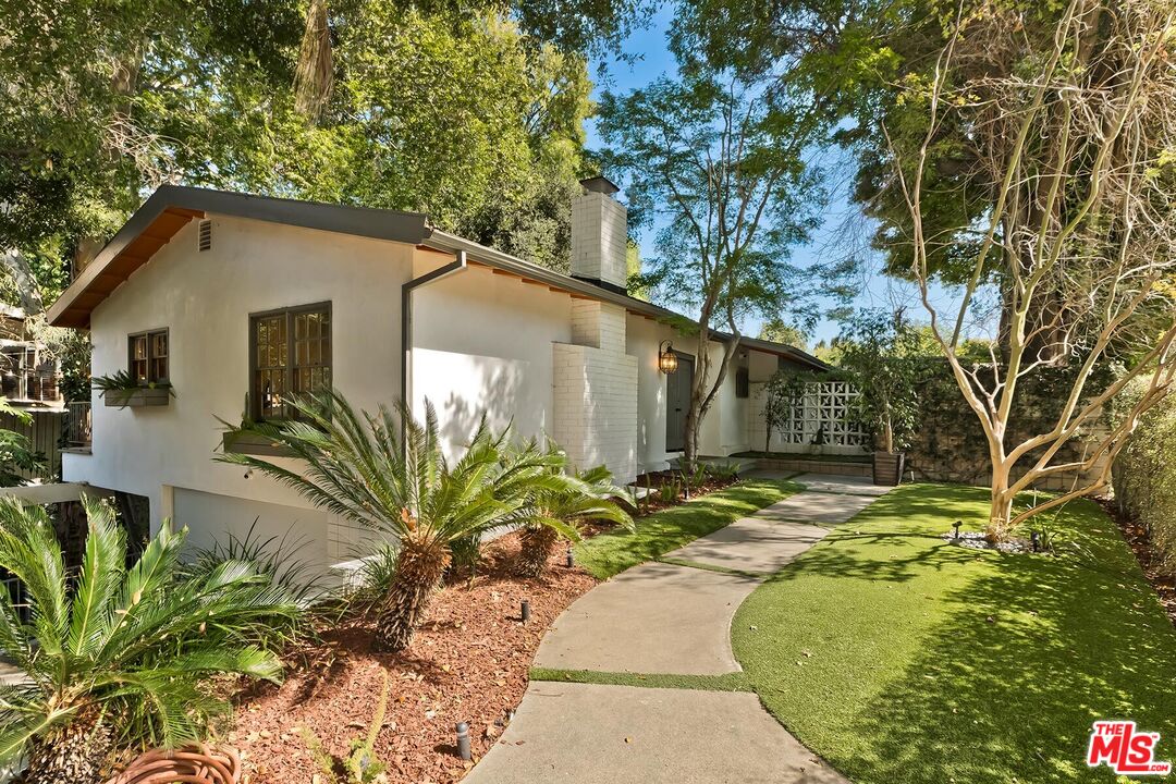 coveted upper Nichols Canyon