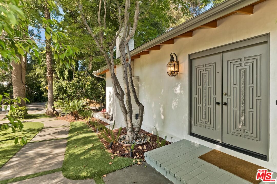 coveted upper Nichols Canyon