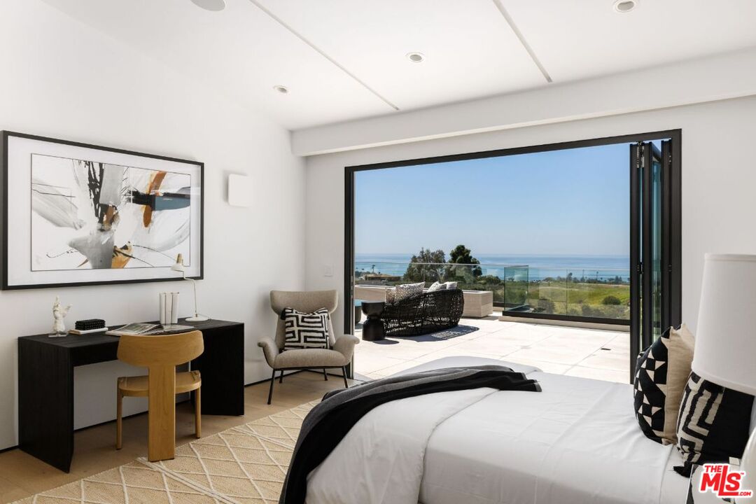 an extraordinary promontory in malibu park