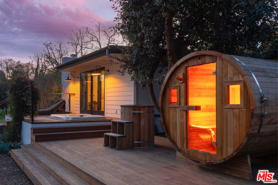 A secluded Malibu retreat