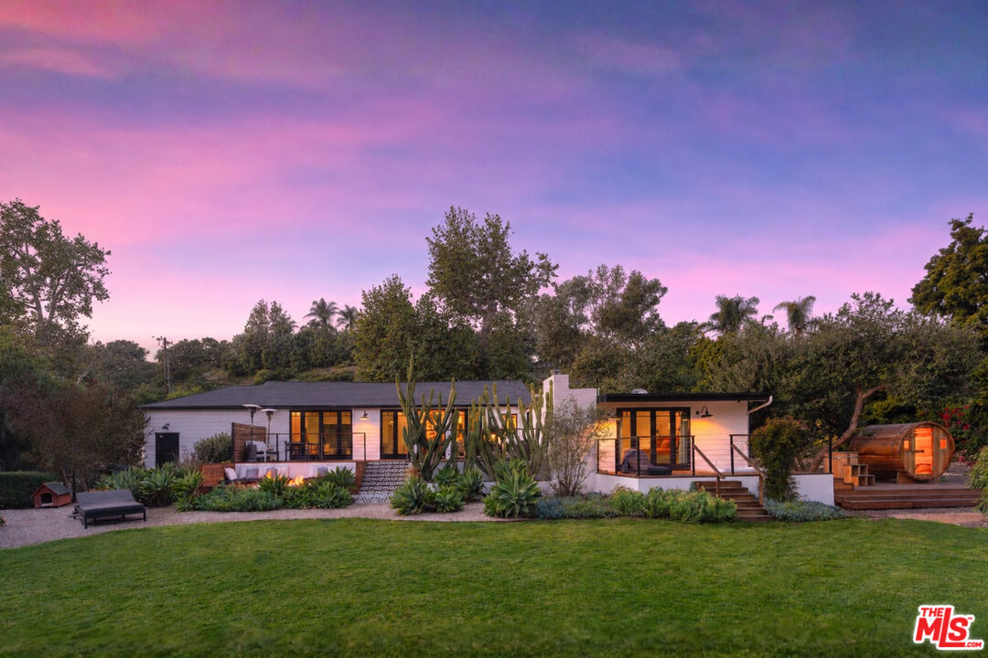 A secluded Malibu retreat