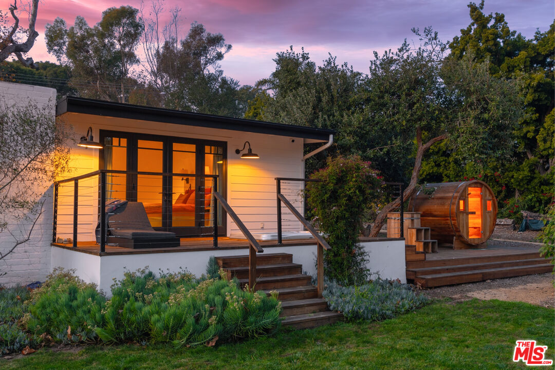 A secluded Malibu retreat