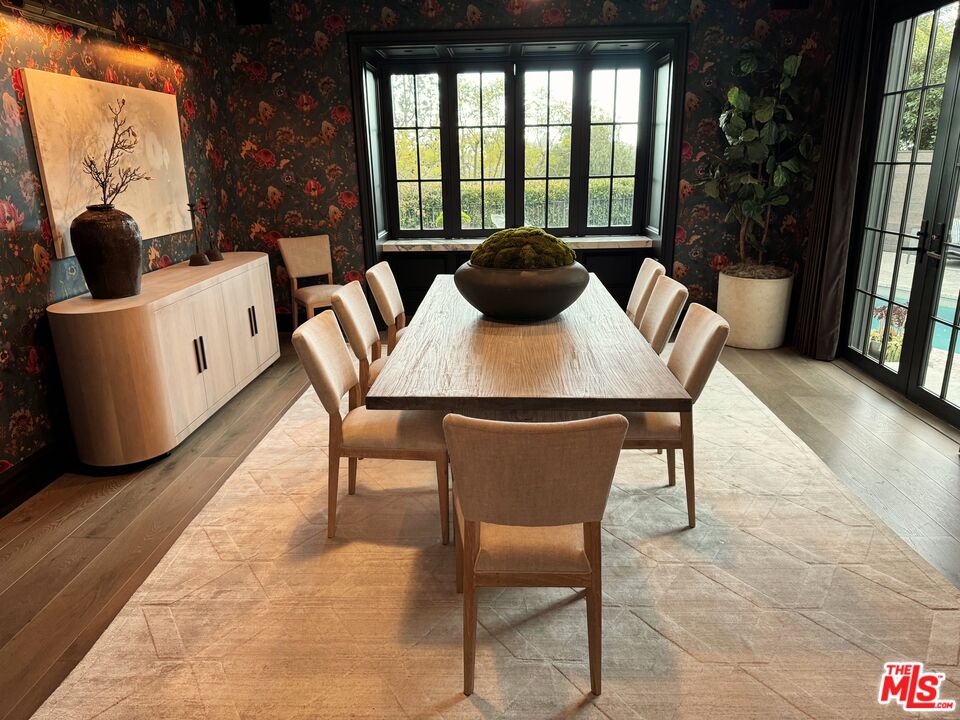 the desirable Riviera Palisades