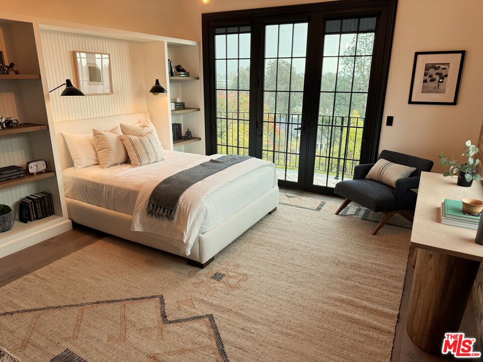 the desirable Riviera Palisades