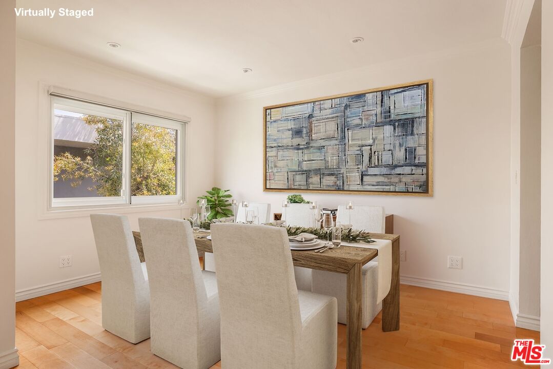 1203 N Sweetzer Ave Unit: 305