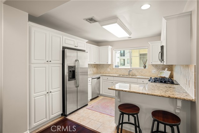 10756 Hortense ST Unit: 3