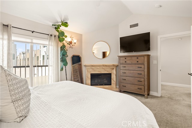 10756 Hortense ST Unit: 3