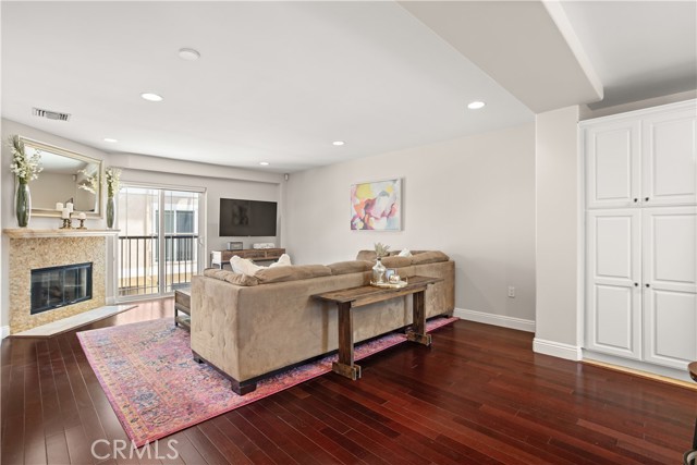 10756 Hortense ST Unit: 3