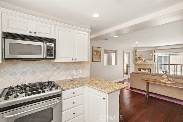 10756 Hortense ST Unit: 3