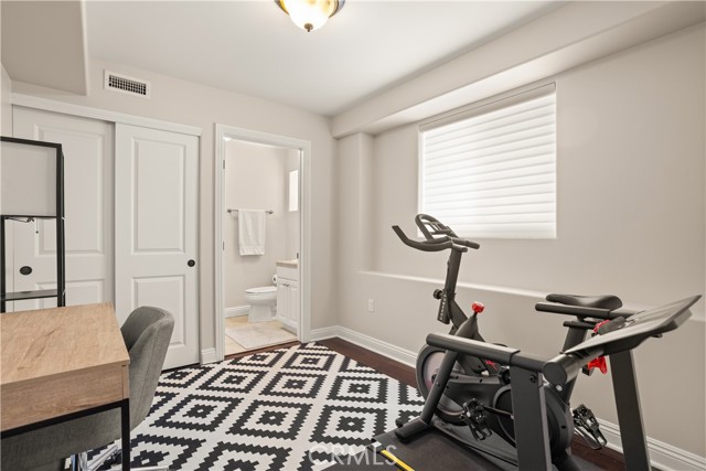 10756 Hortense ST Unit: 3