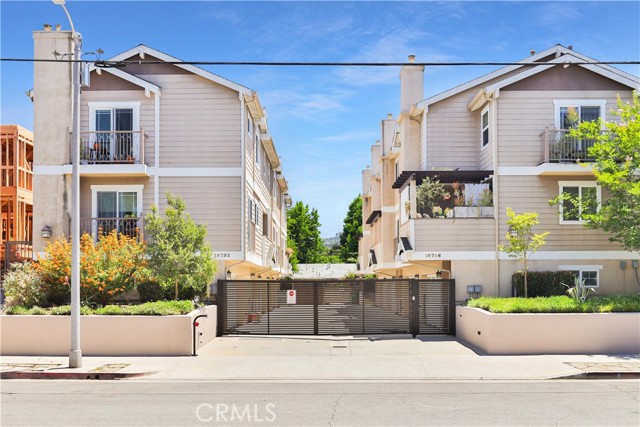 10756 Hortense ST Unit: 3