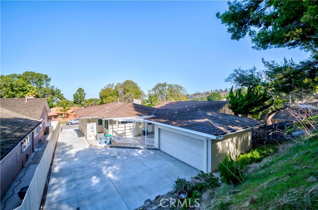 2896 Via De La Guerra