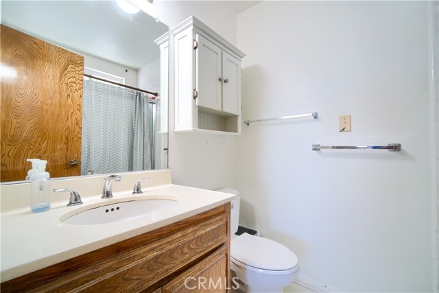 2615 Voorhees AVE Unit: 7