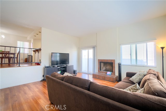 2615 Voorhees AVE Unit: 7