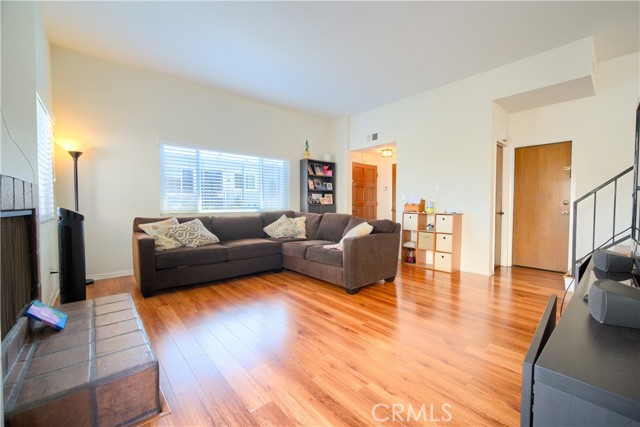 2615 Voorhees AVE Unit: 7