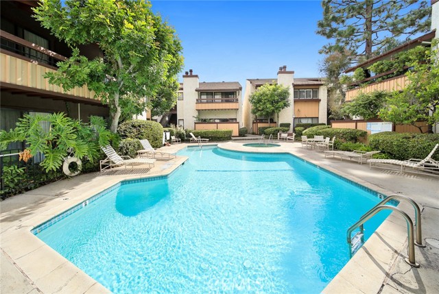 444 W Huntington DR Unit: 119