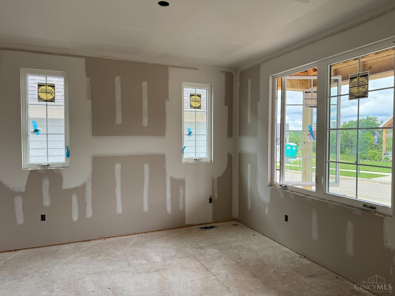 9818 Orchard Trail