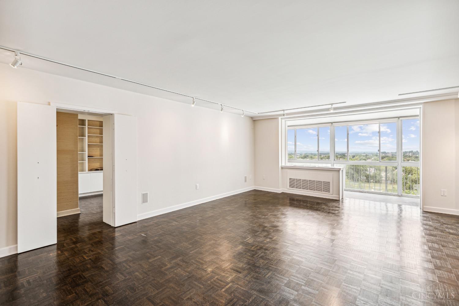 2444 Madison Road 1007