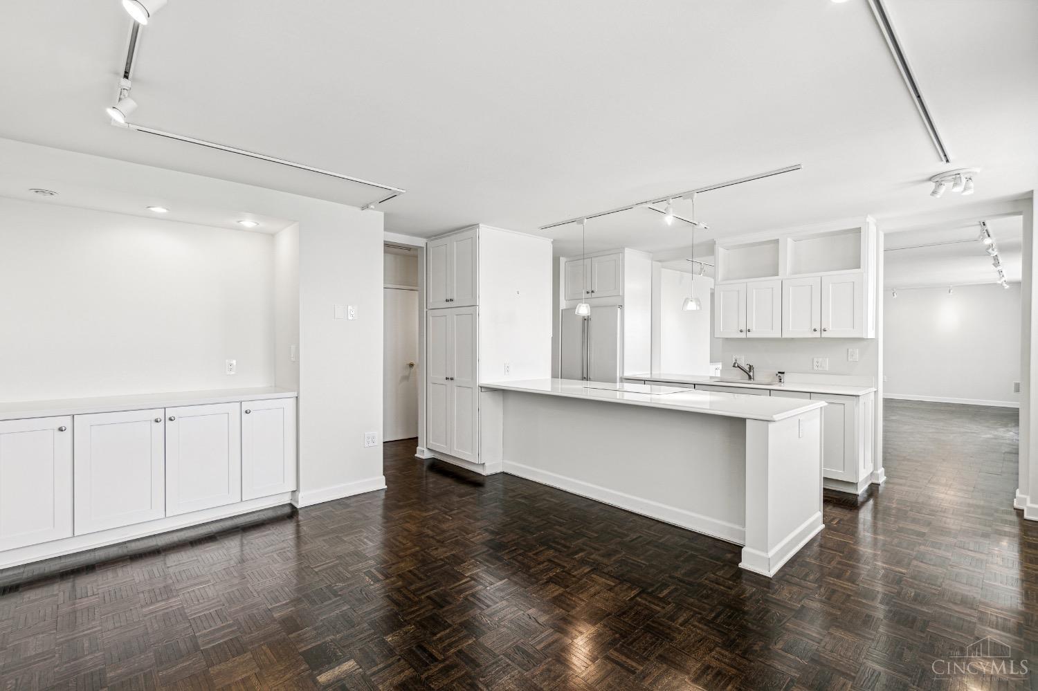 2444 Madison Road 1007