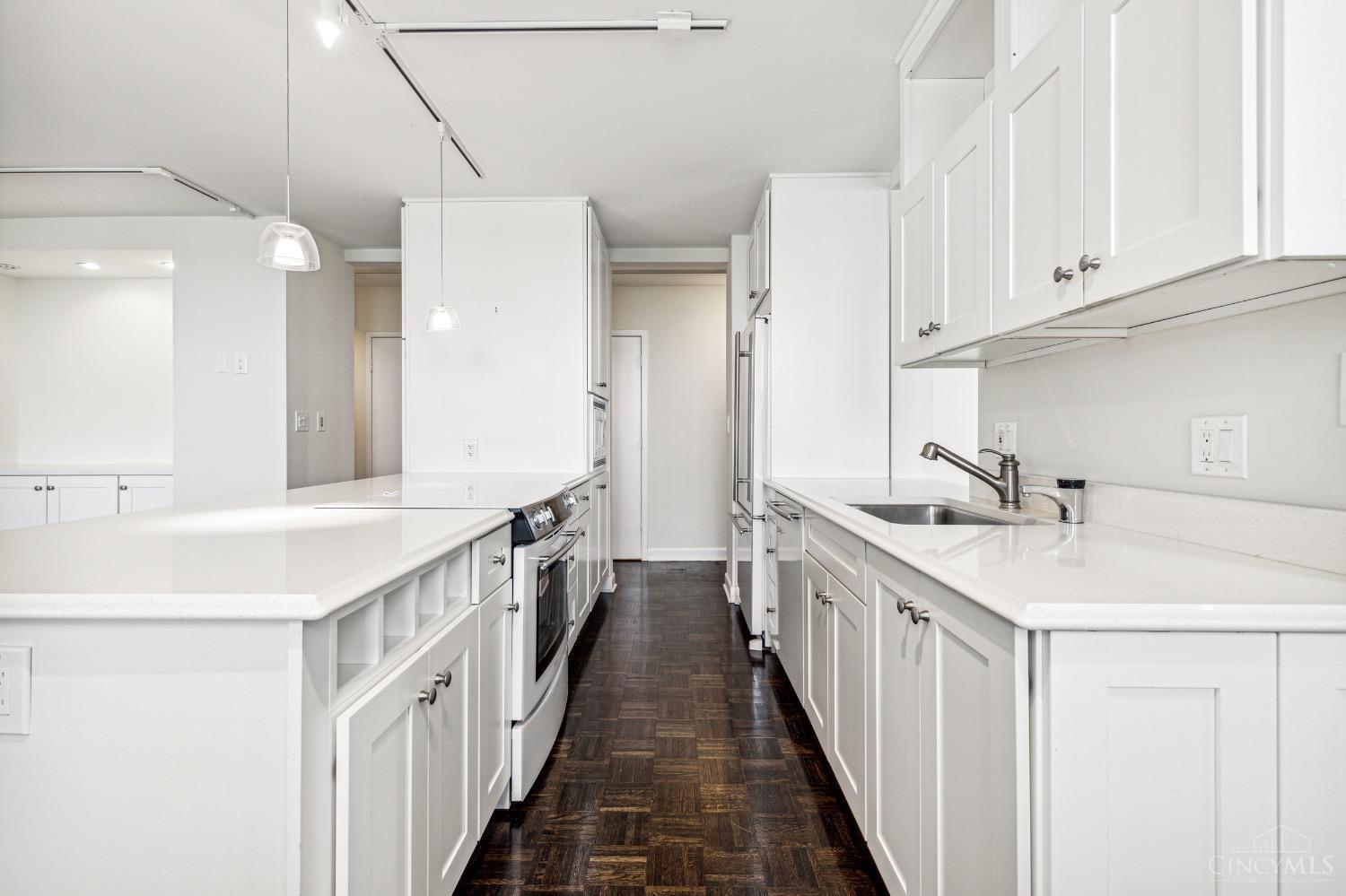 2444 Madison Road 1007