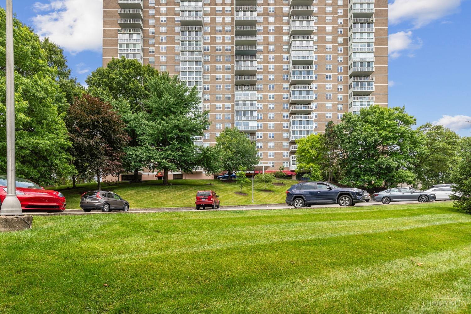 2444 Madison Road 1007