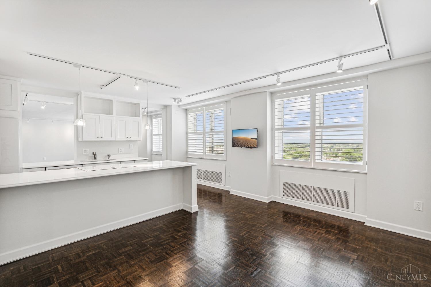 2444 Madison Road 1007