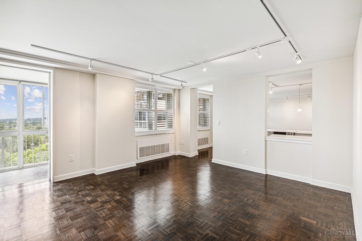 2444 Madison Road 1007