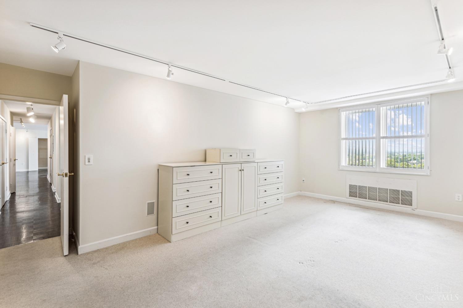 2444 Madison Road 1007